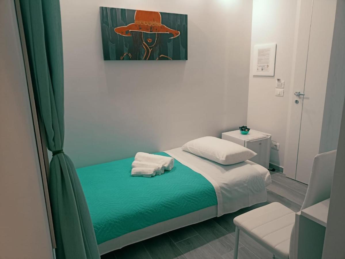 シャッカ Le Vie Del Centro Bed & Breakfast エクステリア 写真