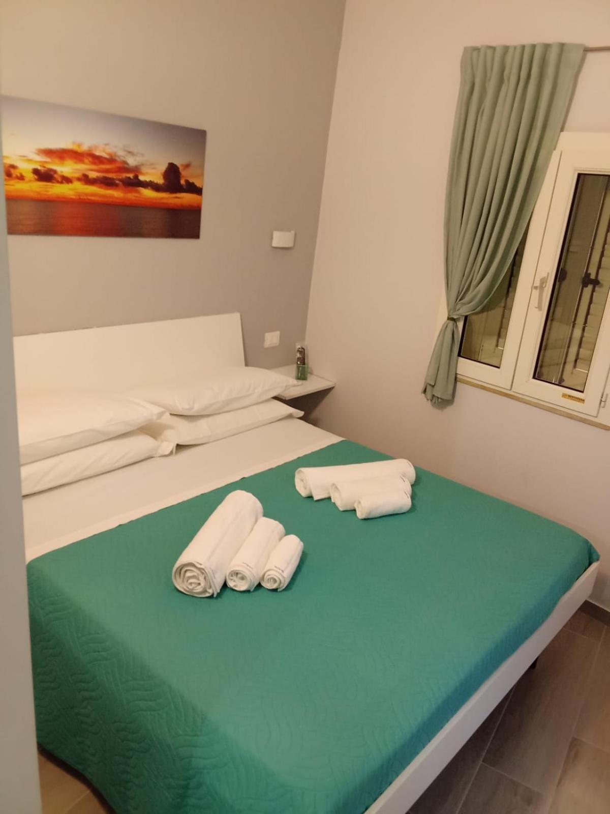シャッカ Le Vie Del Centro Bed & Breakfast エクステリア 写真